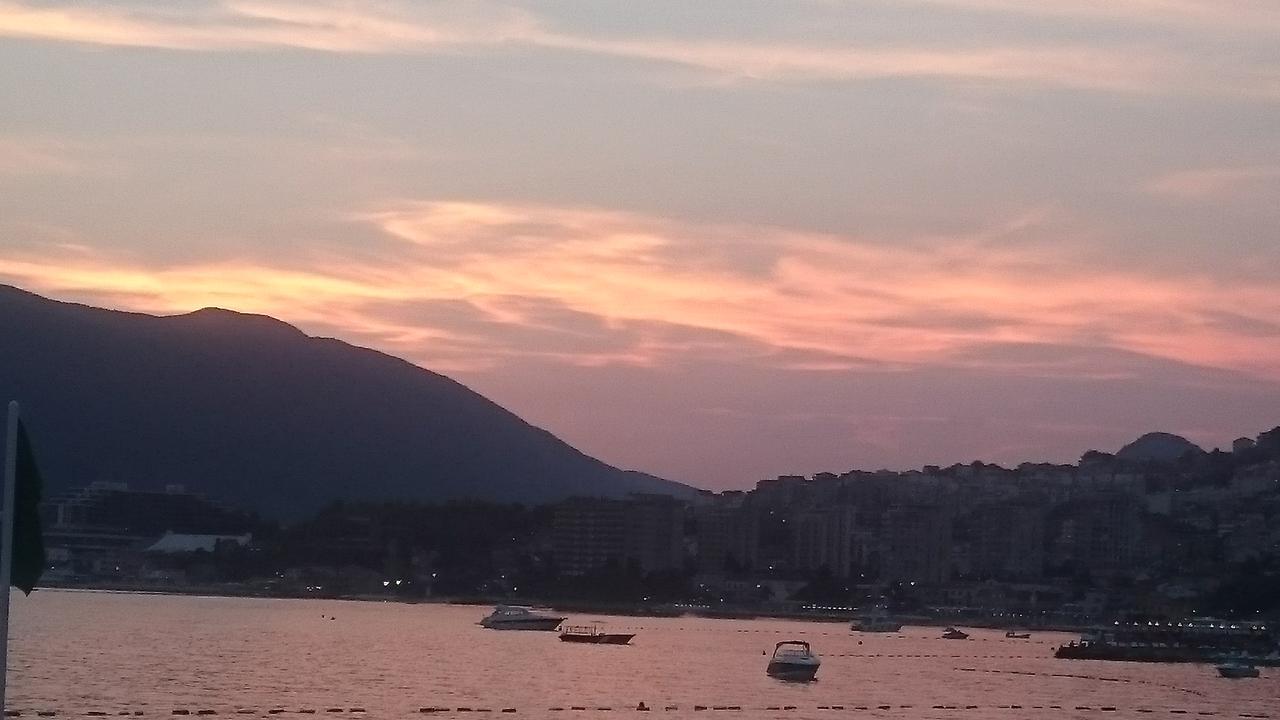 Apartments La Dolce Vita Herceg Novi Ngoại thất bức ảnh